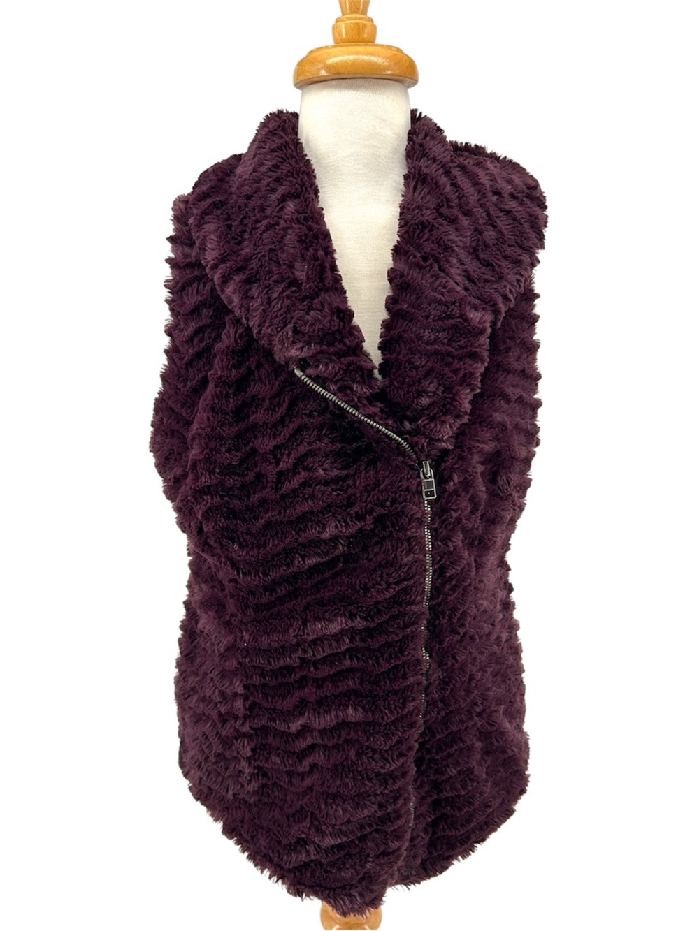 Patagonia Women’s Pelage Vest in Whiskey Plum Size Small